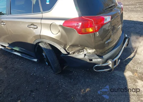 2014 Toyota Rav4 Xle z USA, uszkodzony, nr VIN 2T3RFREV3EW149746